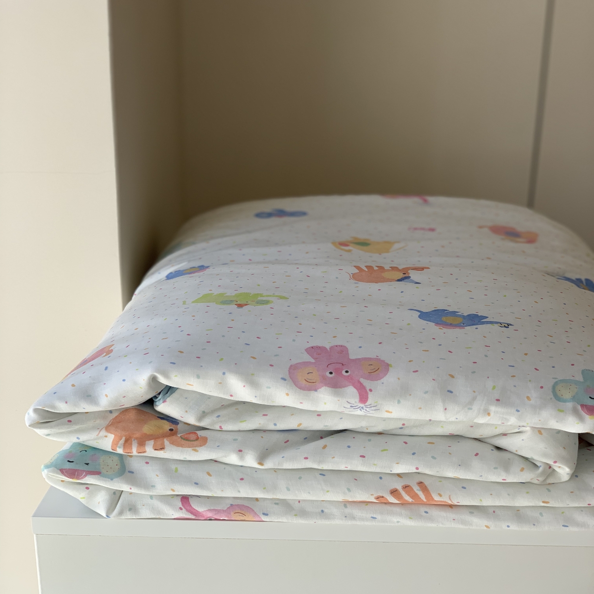 91家纺网 家纺一手货源 找家纺 汇庭 2025春夏新款双层纱凉感被系列夏凉被空调被单夏被 炫彩小象