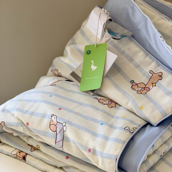 91家纺网 家纺一手货源 找家纺 汇庭 2025春夏新款双层纱凉感被系列夏凉被空调被单夏被 蓝调小狗