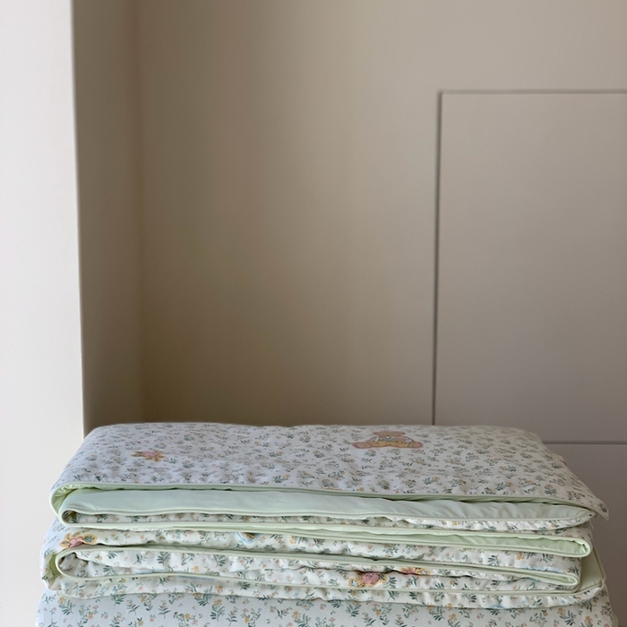 91家纺网 家纺一手货源 找家纺 汇庭 2025春夏新款双层纱凉感被系列夏凉被空调被单夏被 青草熊