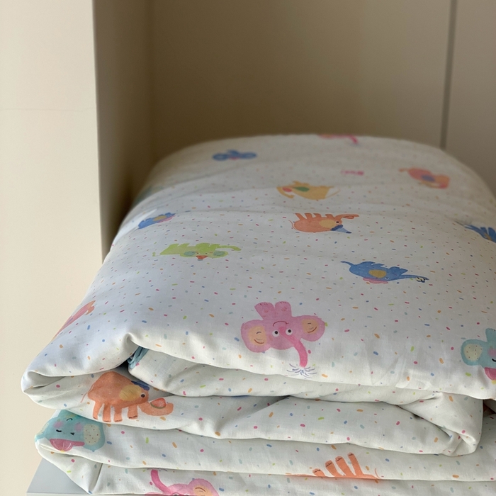 91家纺网 家纺一手货源 找家纺 汇庭 2025春夏新款双层纱凉感被系列夏凉被空调被单夏被 炫彩小象