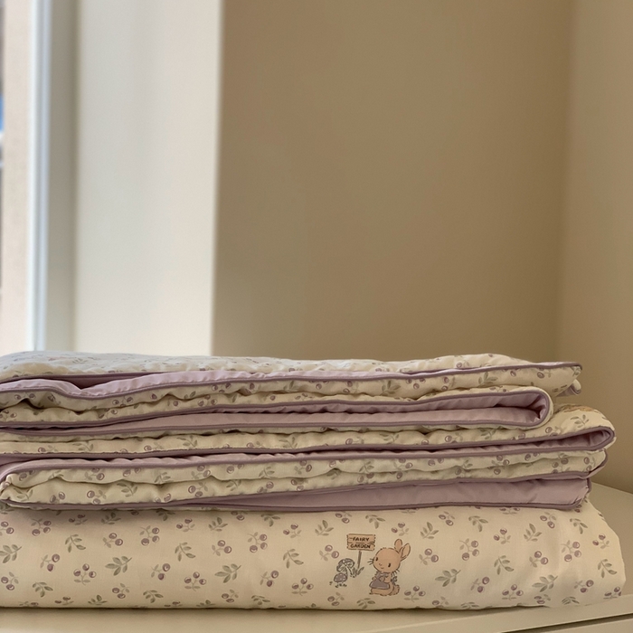 91家纺网 家纺一手货源 找家纺 汇庭 2025春夏新款双层纱凉感被系列夏凉被空调被单夏被 紫竹兔