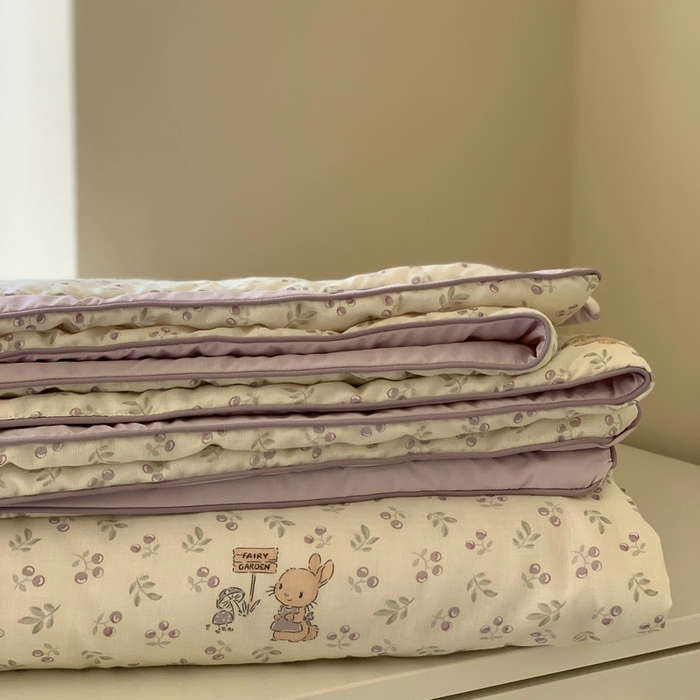 91家纺网 家纺一手货源 找家纺 汇庭 2025春夏新款双层纱凉感被系列夏凉被空调被单夏被 紫竹兔