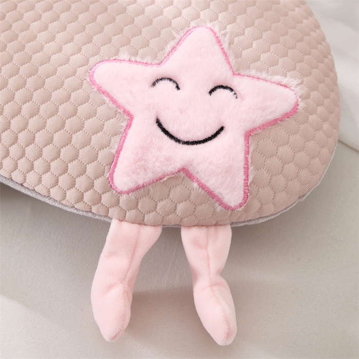 91家纺网 家纺一手货源 找家纺 芯洲 2025新款月牙形记忆枕卡通可爱星星萌趣夏季冰豆豆抱枕四季可用枕头枕芯-星心相印 星心相印-粉 25x60cm/只