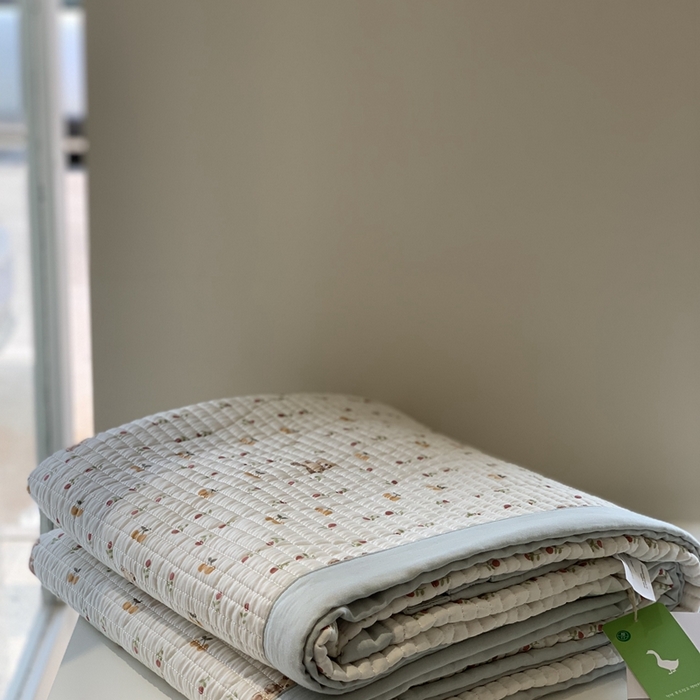 91家纺网 家纺一手货源 找家纺 汇庭 2025春夏新款莱赛尔床盖两件套系列 太阳熊庄园