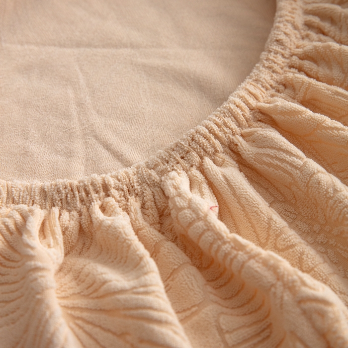 91家纺网 家纺一手货源 找家纺 千彤沙发垫2025新款裙边款-香山雨藤沙发笠 米黄