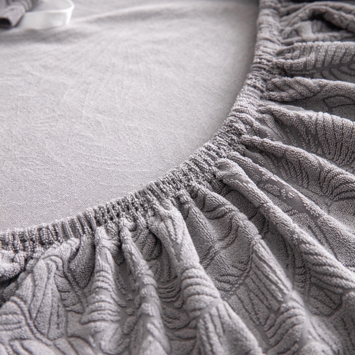 91家纺网 家纺一手货源 找家纺 千彤沙发垫2025新款裙边款-香山雨藤沙发笠 银灰