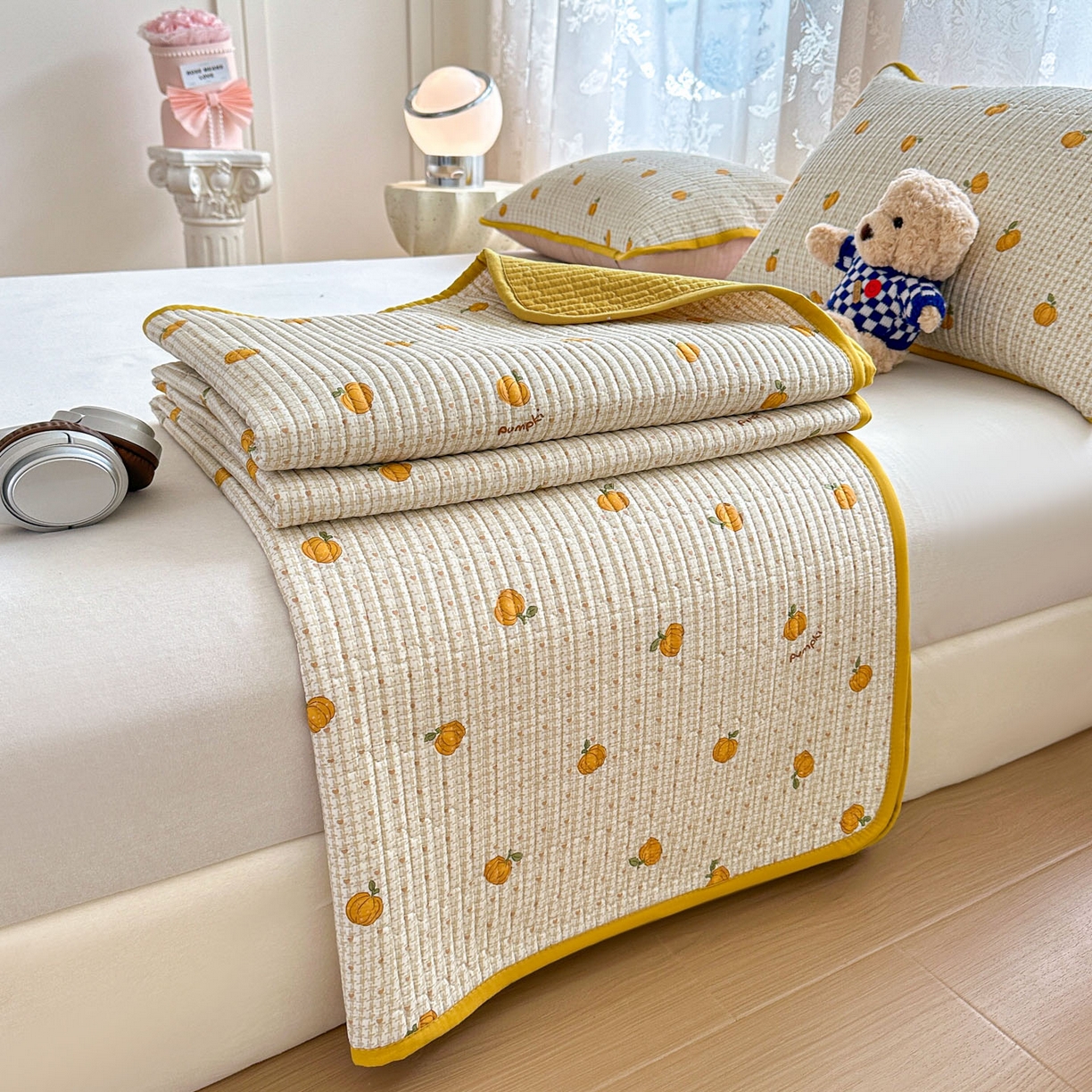 91家纺网 家纺一手货源 找家纺 恒尚居 2025新款莫代尔天丝夏季床盖印花夹棉床单三件套床褥垫-系列一 莫代尔-南瓜派