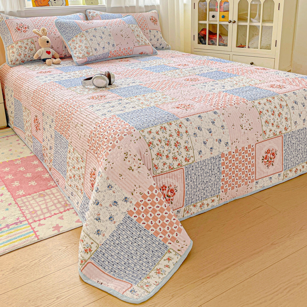 91家纺网 家纺一手货源 找家纺 恒尚居 2025新款莫代尔天丝夏季床盖印花夹棉床单三件套床褥垫-系列一 莫代尔-夏日时光