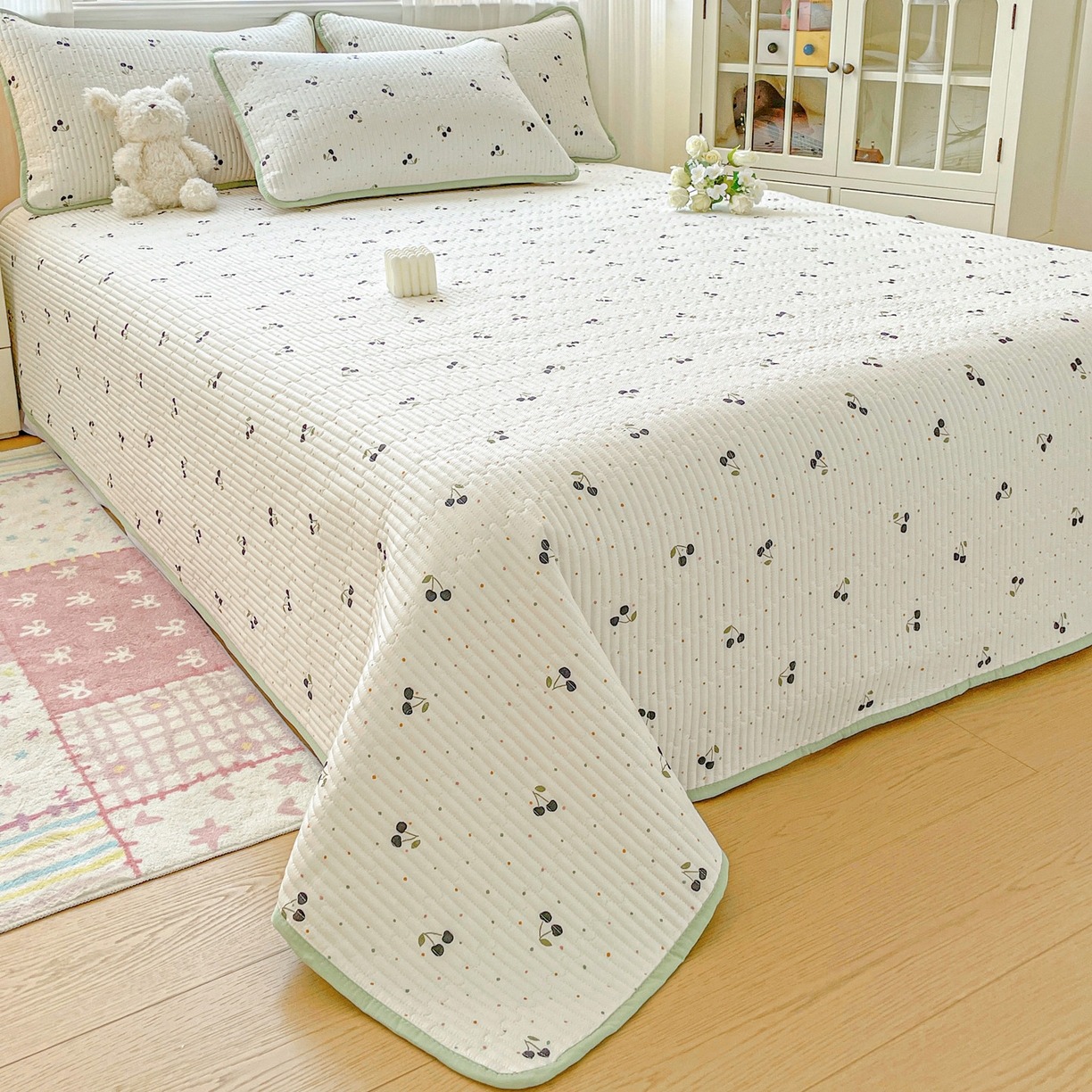 91家纺网 家纺一手货源 找家纺 恒尚居 2025新款莫代尔天丝夏季床盖印花夹棉床单三件套床褥垫-系列一 莫代尔-樱桃丸子