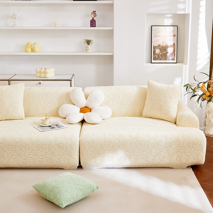 91家纺网 家纺一手货源 找家纺 丝绮鹿 2025新款雕花绒沙发套年华（直排松紧款） 米白
