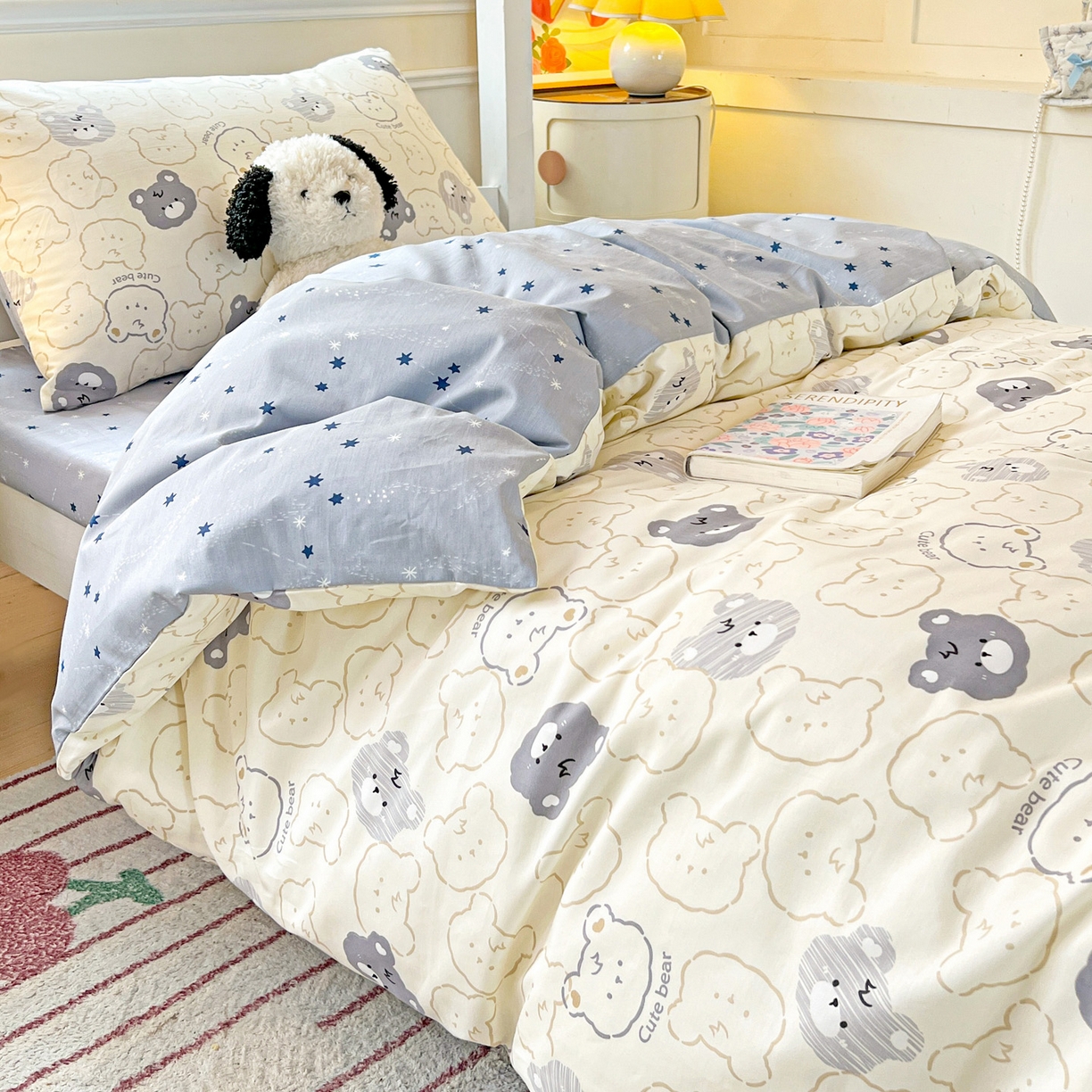 91家纺网 家纺一手货源 找家纺 西引力 2025新款全棉印花学生宿舍三件套四件套 影子熊