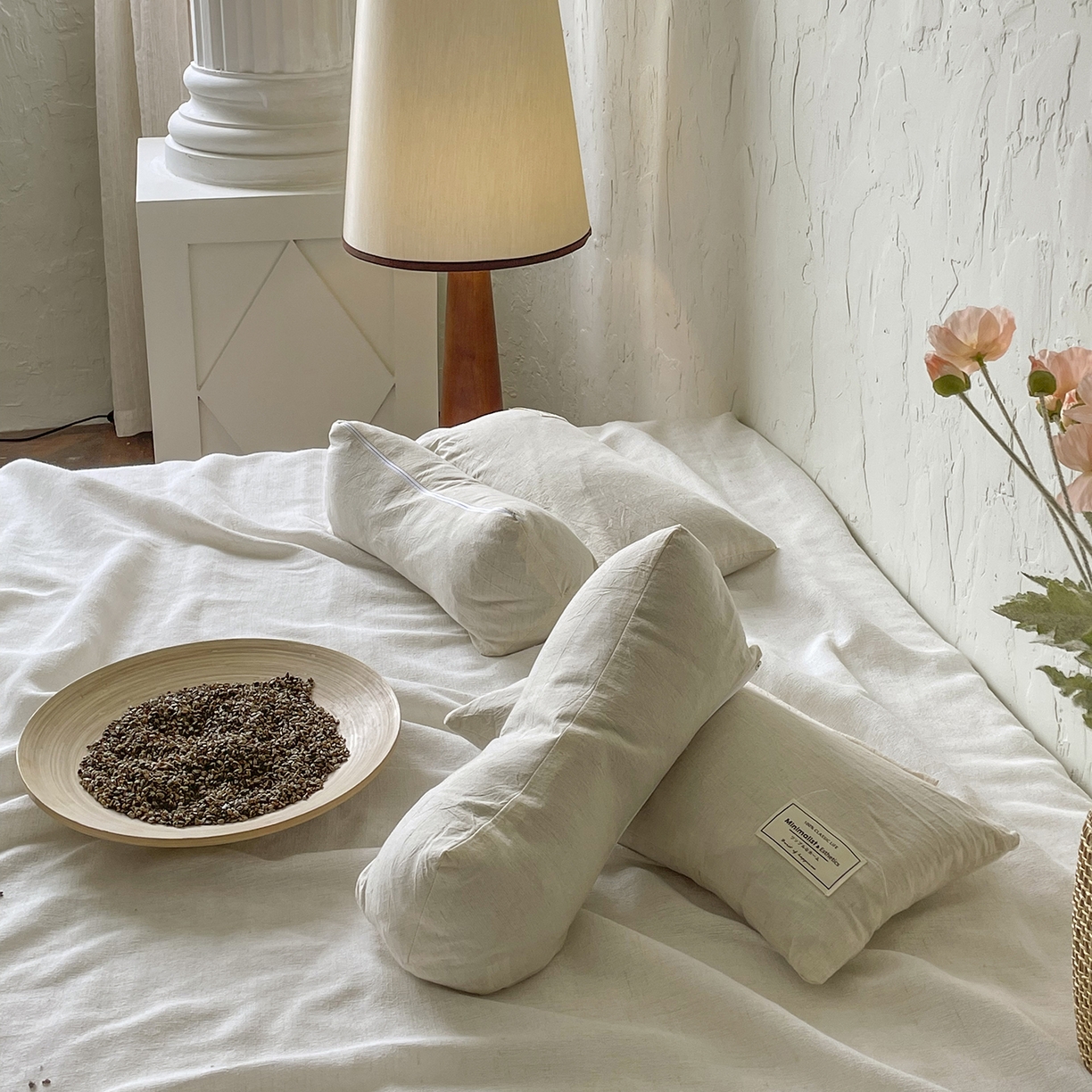 91家纺网 家纺一手货源 找家纺 番茄+ 2025新款三角牵引组合枕棉麻荞麦枕 白色