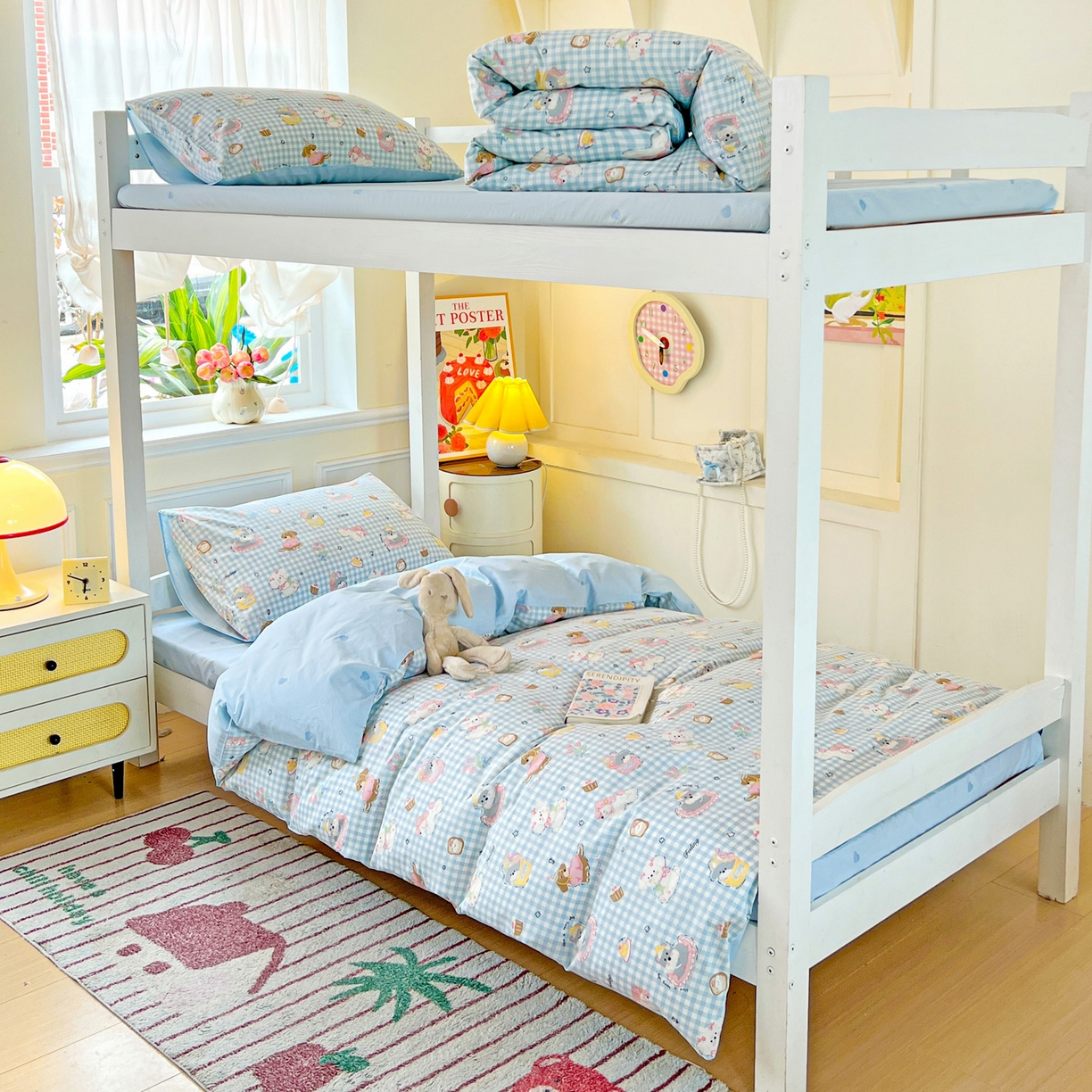 91家纺网 家纺一手货源 找家纺 西引力 2025新款全棉印花学生宿舍三件套四件套 狗狗派对