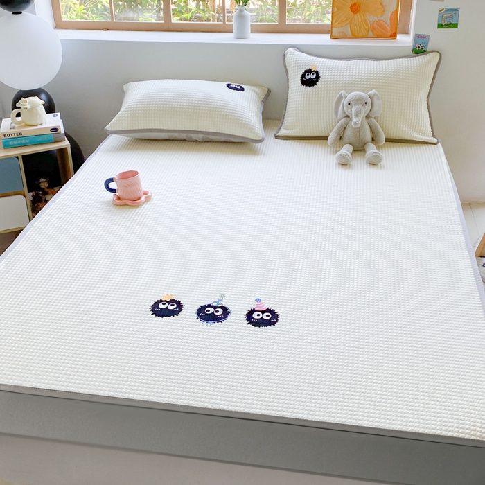 91家纺网 家纺一手货源 找家纺 （总）千朵 2025新款冰豆豆绣花凉席