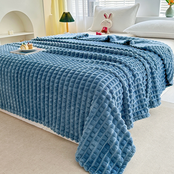 91家纺网 家纺一手货源 找家纺 （总）芸锦豪 2025新款仿裘皮格子抽条毛毯-卷边款