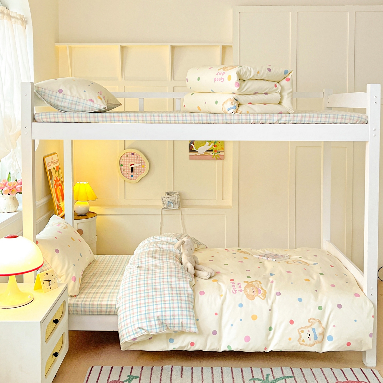 91家纺网 家纺一手货源 找家纺 西引力 2025新款全棉印花学生宿舍三件套四件套 假日小狗