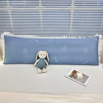 91家纺网 家纺一手货源 找家纺 芯宜佳 2025年新款冰豆豆花边双人长枕套 山茶花-湖蓝