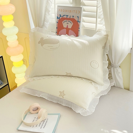 芯宜佳 2025年新款冰豆豆花边单人枕套 小鲸鱼-浅咖