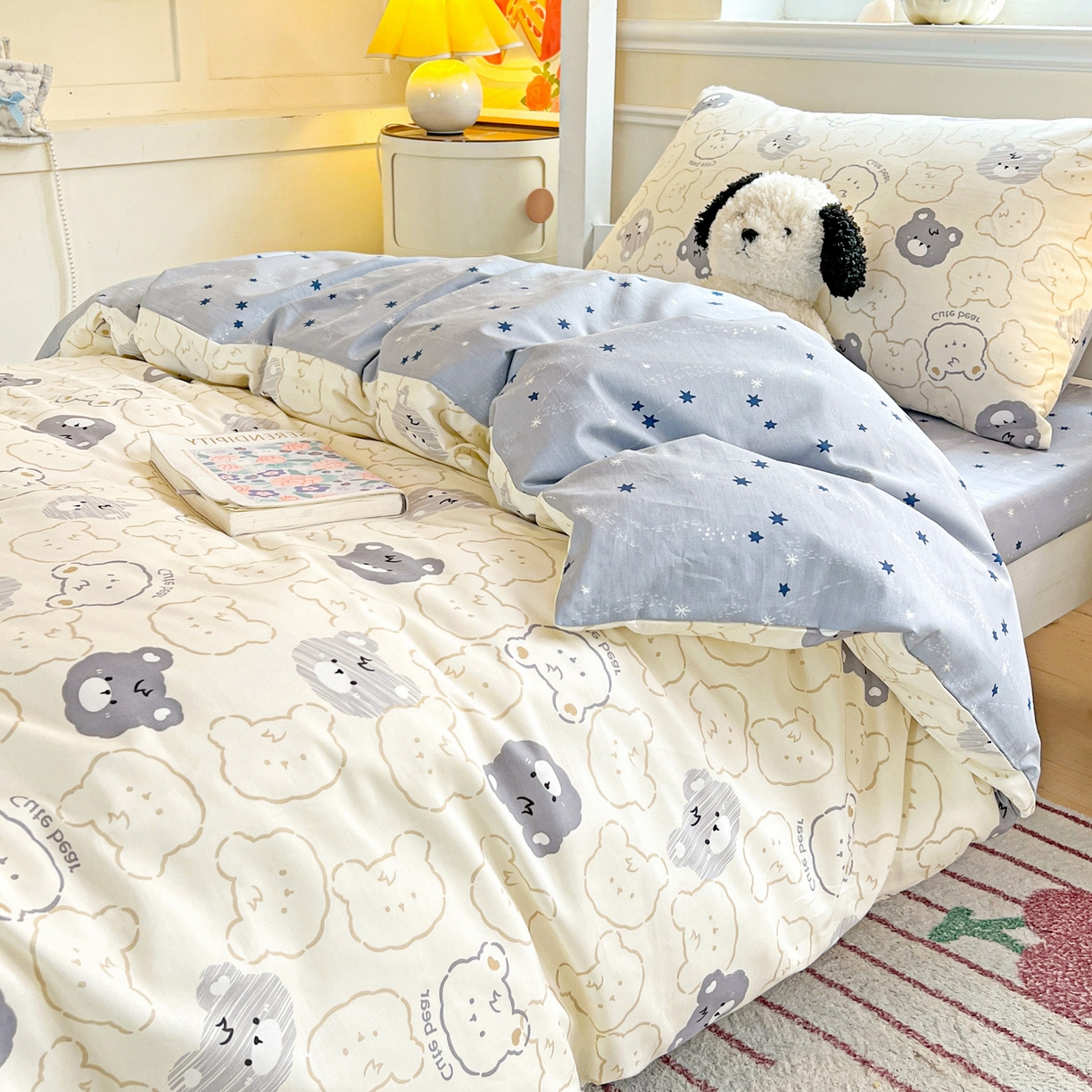 91家纺网 家纺一手货源 找家纺 西引力 2025新款全棉印花学生宿舍三件套四件套 影子熊