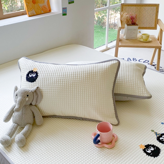 91家纺网 家纺一手货源 找家纺 （总）千朵 2025新款冰豆豆绣花凉席