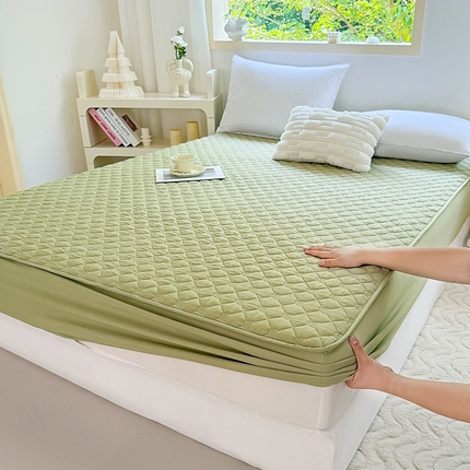 91家纺网 家纺一手货源 找家纺 一比一家纺 2025新款皱皱纱夹棉床笠 绿色