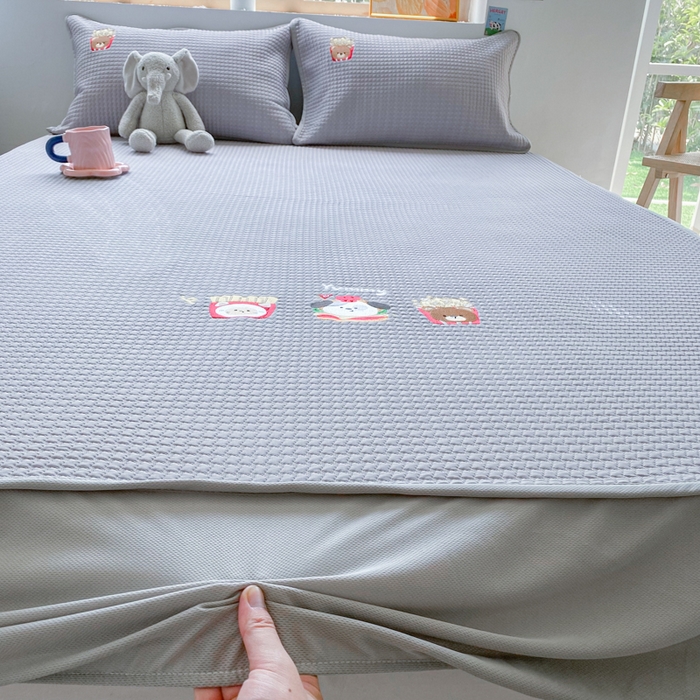 91家纺网 家纺一手货源 找家纺 千朵 2025新款冰豆豆绣花凉席 薯条派