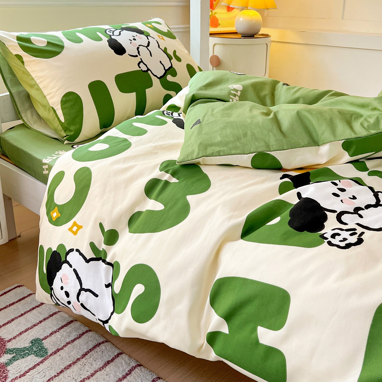 91家纺网 家纺一手货源 找家纺 西引力 2025新款全棉印花学生宿舍三件套四件套 皮皮狗