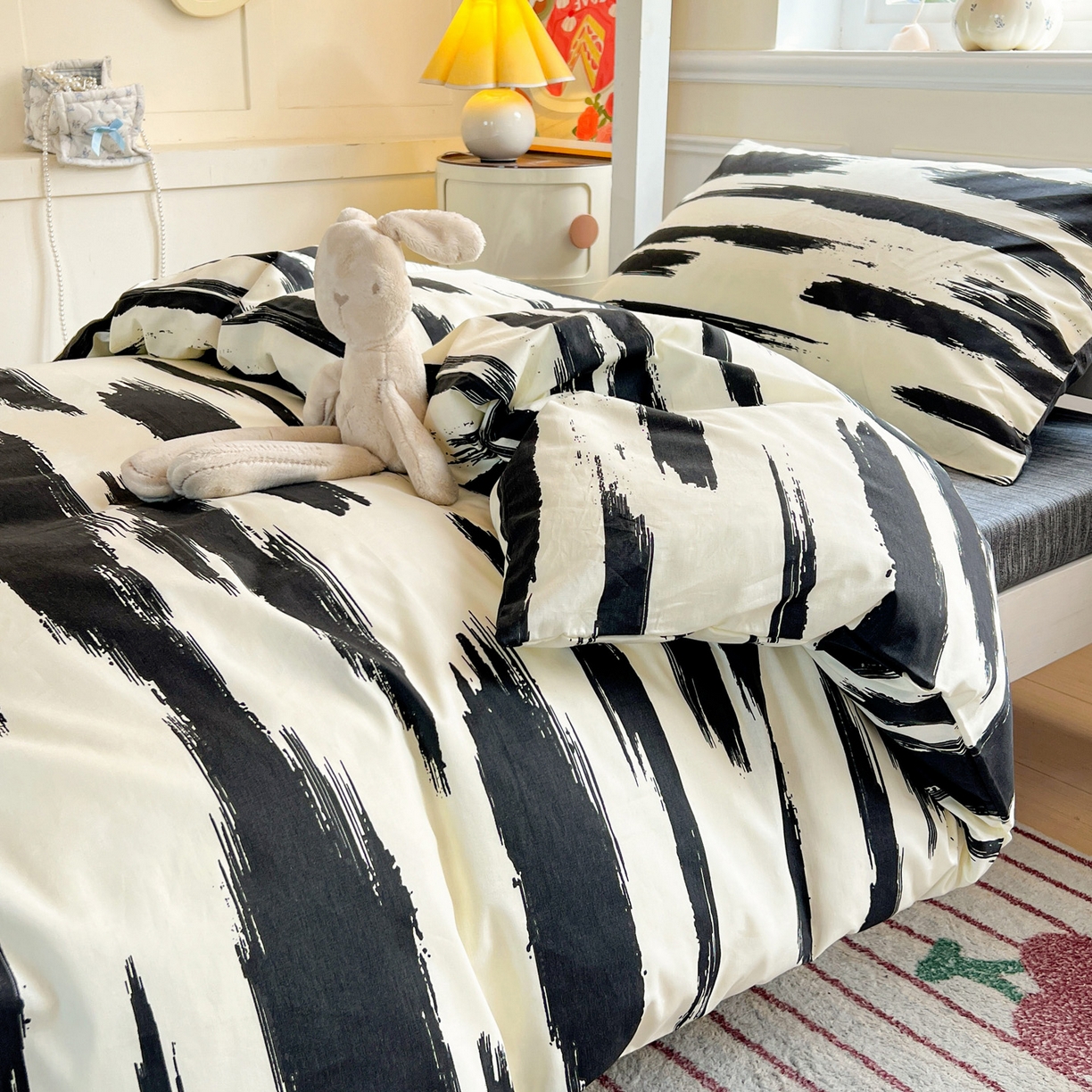 91家纺网 家纺一手货源 找家纺 西引力 2025新款全棉印花学生宿舍三件套四件套 云端