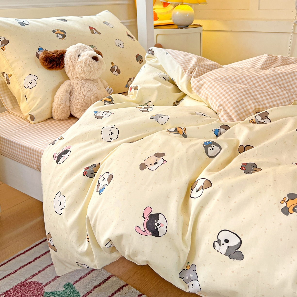 91家纺网 家纺一手货源 找家纺 西引力 2025新款全棉印花学生宿舍三件套四件套 富贵狗