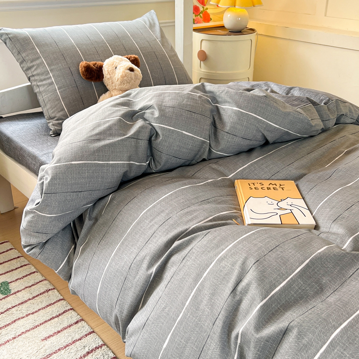 91家纺网 家纺一手货源 找家纺 西引力 2025新款全棉印花学生宿舍三件套四件套 布鲁斯