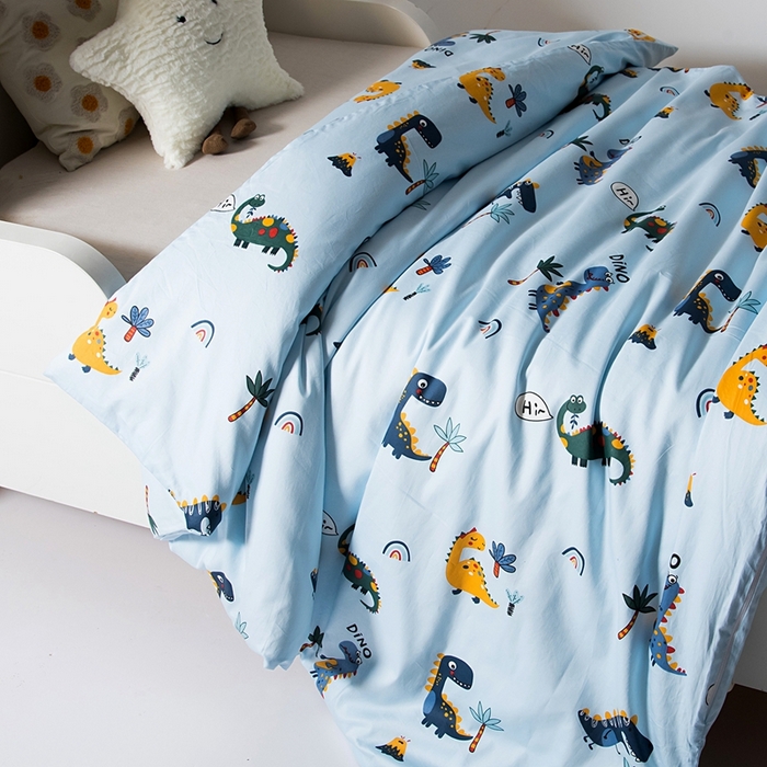 91家纺网 家纺一手货源 找家纺 鑫田家纺 婴幼儿蚕丝被100%桑蚕丝长丝全棉卡通幼儿园被芯夏被春秋被冬被  恐龙联盟
