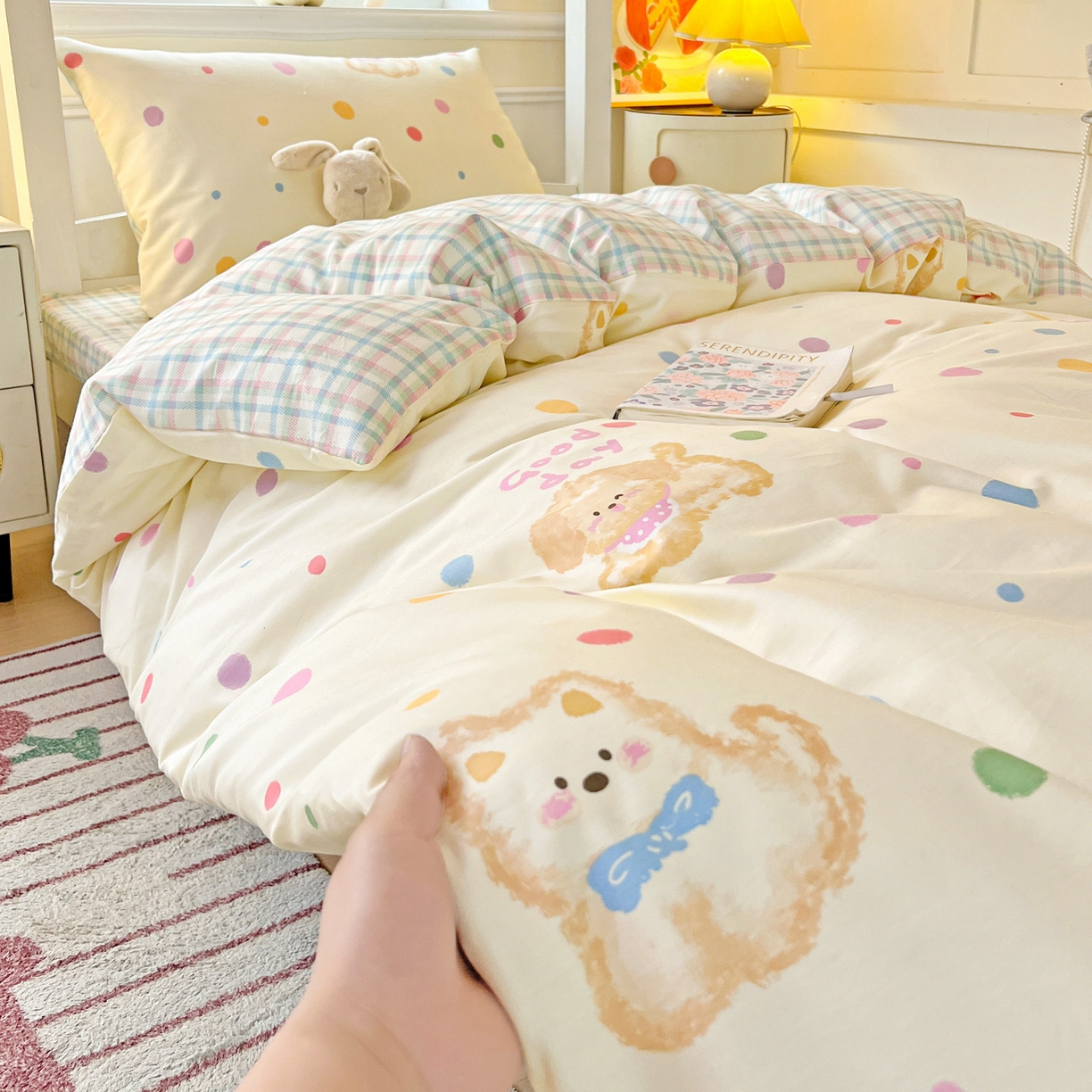 91家纺网 家纺一手货源 找家纺 西引力 2025新款全棉印花学生宿舍三件套四件套 假日小狗