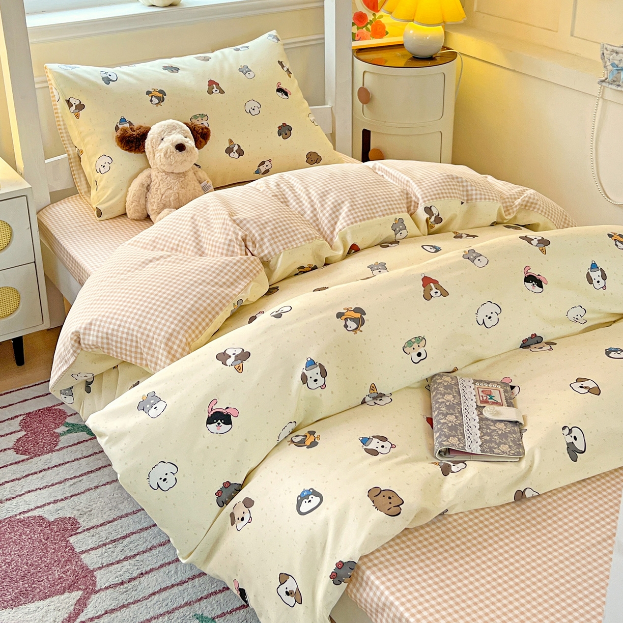 91家纺网 家纺一手货源 找家纺 西引力 2025新款全棉印花学生宿舍三件套四件套 富贵狗