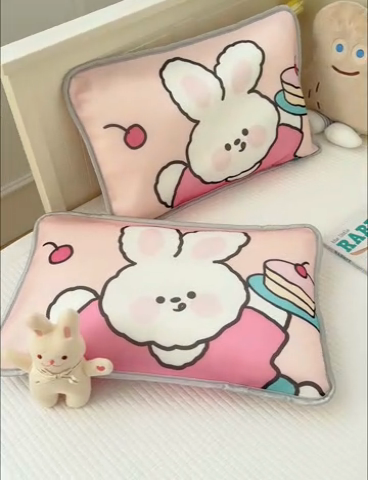 91家纺网 家纺一手货源 找家纺 丽美人家纺 2025新款儿童冰丝枕套 馋嘴兔