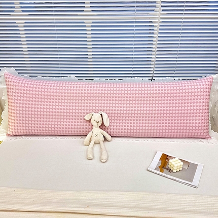 91家纺网 家纺一手货源 找家纺 芯宜佳 2025年新款冰豆豆花边双人长枕套 小菱形-粉