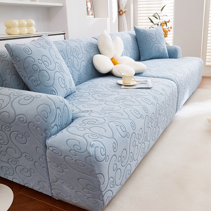 91家纺网 家纺一手货源 找家纺 丝绮鹿 2025新款雕花绒沙发套年华（直排松紧款） 淡蓝