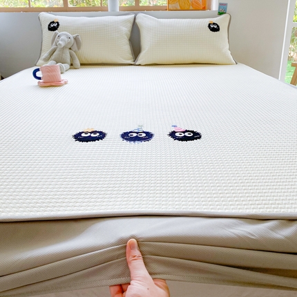 千朵 2025新款冰豆豆绣花凉席 煤球派对