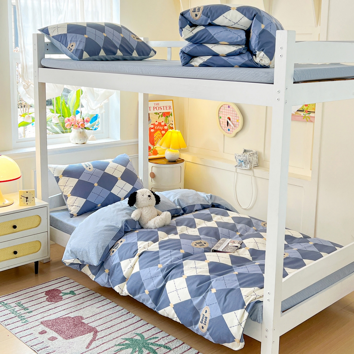 91家纺网 家纺一手货源 找家纺 西引力 2025新款全棉印花学生宿舍三件套四件套 英伦蓝