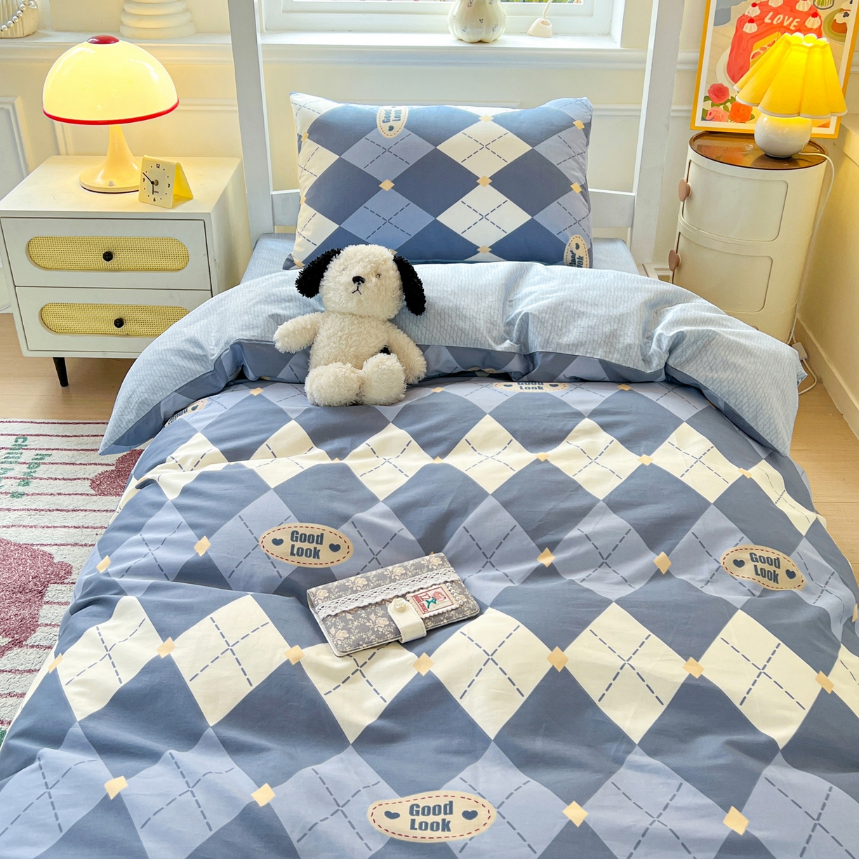 91家纺网 家纺一手货源 找家纺 西引力 2025新款全棉印花学生宿舍三件套四件套 英伦蓝