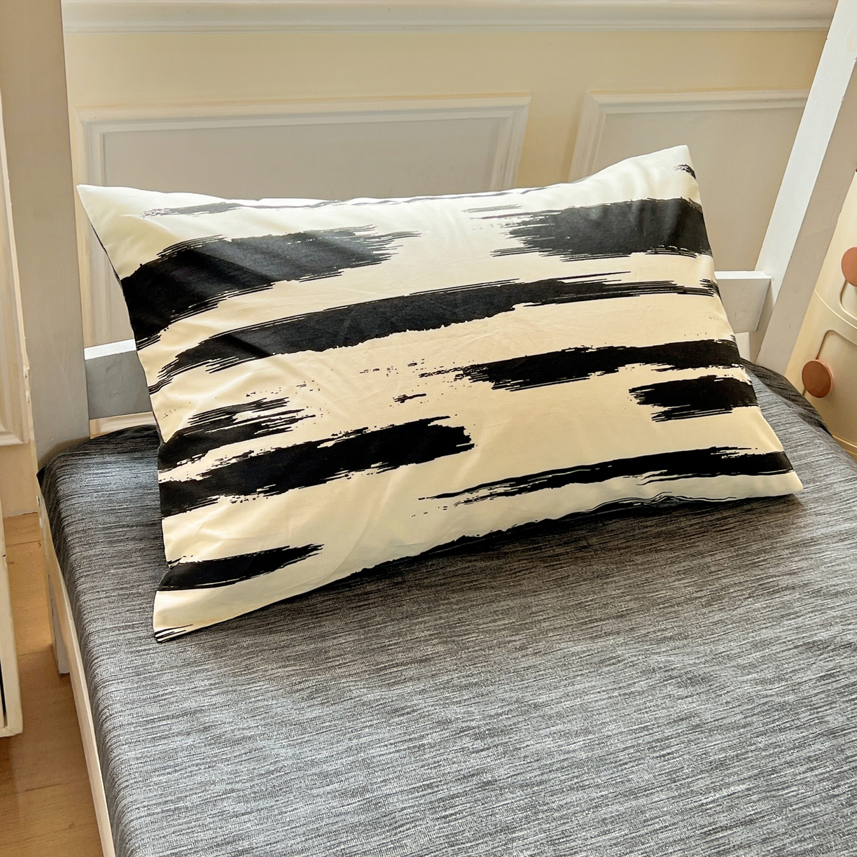 91家纺网 家纺一手货源 找家纺 西引力 2025新款全棉印花学生宿舍三件套四件套 云端