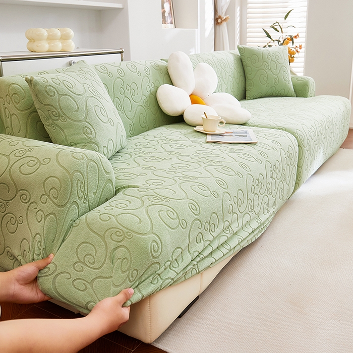 91家纺网 家纺一手货源 找家纺 （总）丝绮鹿 2025新款雕花绒沙发套年华（直排松紧款）