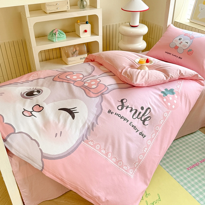 91家纺网 家纺一手货源 找家纺 （总）新方向 2025新款学生季上下铺全棉长绒棉纯棉数码印花卡通三件套四件套-甜美兔