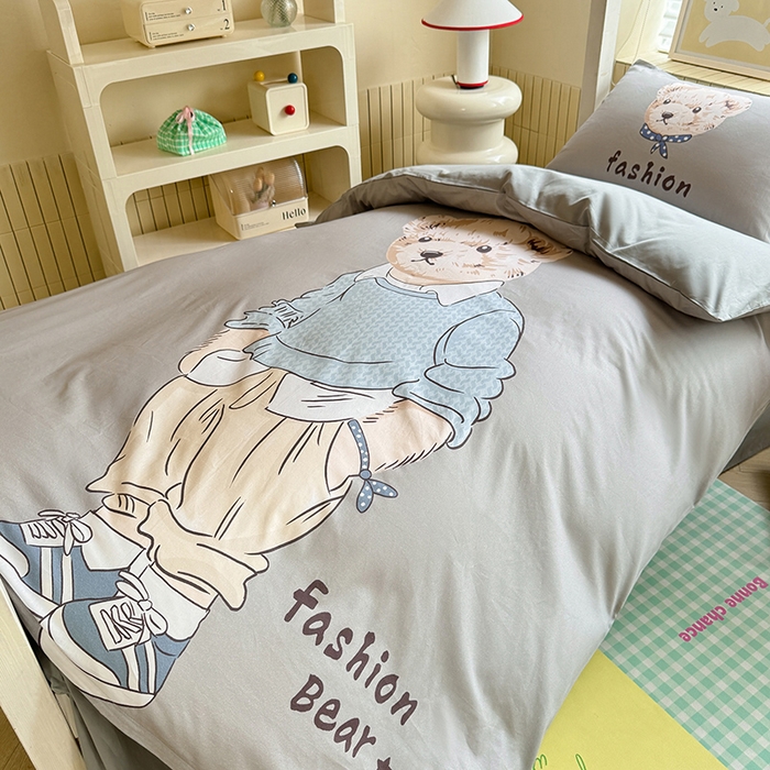 91家纺网 家纺一手货源 找家纺 （总）新方向 2025新款学生季上下铺全棉长绒棉纯棉数码印花卡通三件套四件套-小熊比尔
