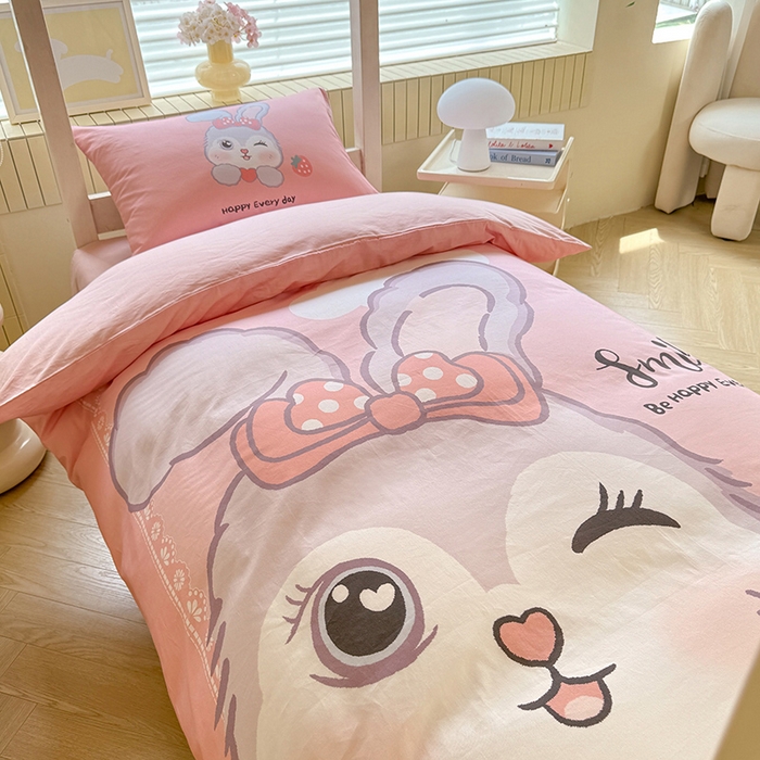 91家纺网 家纺一手货源 找家纺 新方向 2025新款全棉长绒棉纯棉数码印花卡通三件套四件套-甜美兔 甜美兔-粉