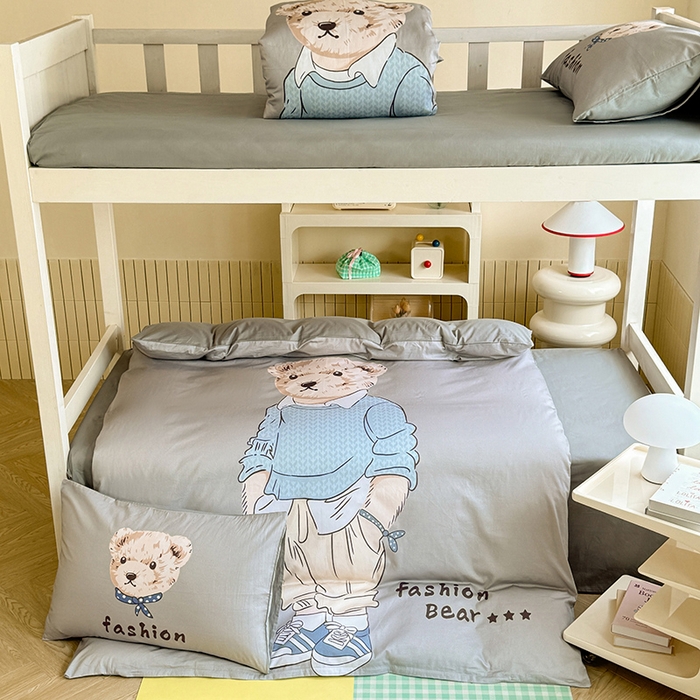 91家纺网 家纺一手货源 找家纺 （总）新方向 2025新款学生季上下铺全棉长绒棉纯棉数码印花卡通三件套四件套-小熊比尔