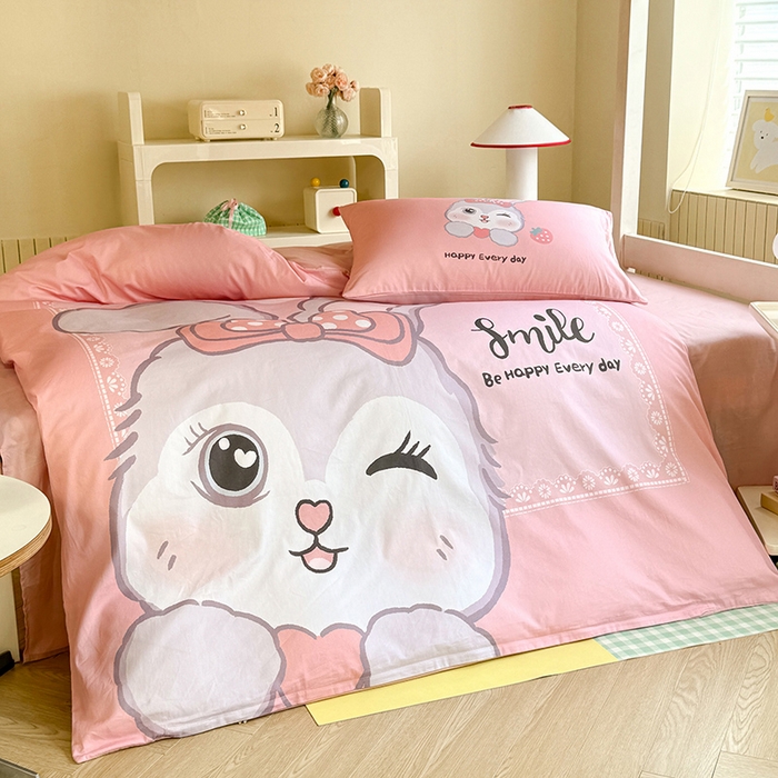 91家纺网 家纺一手货源 找家纺 新方向 2025新款全棉长绒棉纯棉数码印花卡通三件套四件套-甜美兔 甜美兔-粉