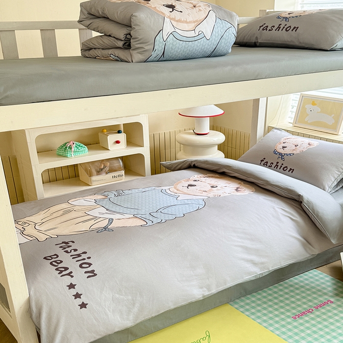 91家纺网 家纺一手货源 找家纺 新方向 2025新款全棉长绒棉纯棉数码印花卡通三件套四件套-小熊比尔 小熊比尔-灰