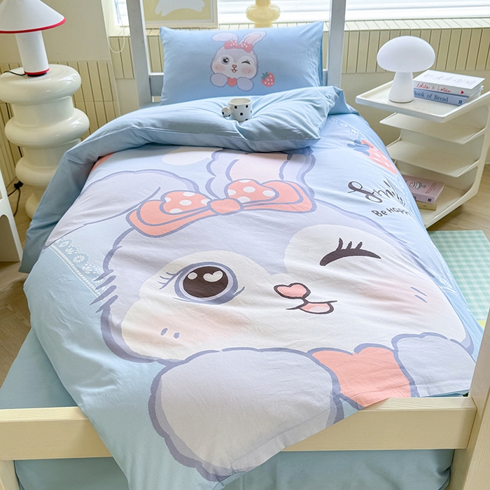 91家纺网 家纺一手货源 找家纺 新方向 2025新款全棉长绒棉纯棉数码印花卡通三件套四件套-甜美兔 甜美兔-蓝