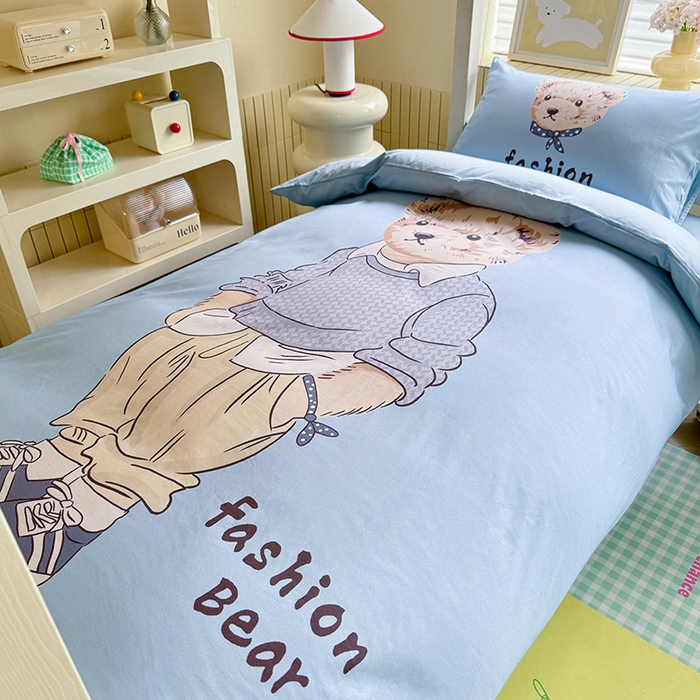 91家纺网 家纺一手货源 找家纺 新方向 2025新款全棉长绒棉纯棉数码印花卡通三件套四件套-小熊比尔 小熊比尔-蓝