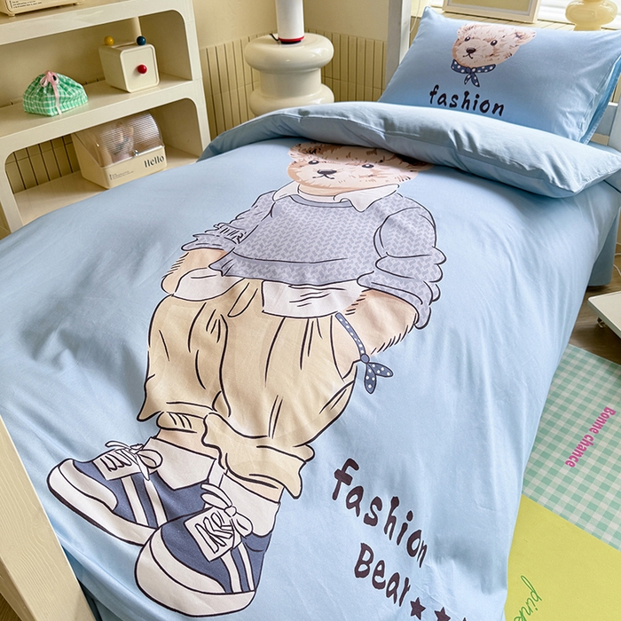 91家纺网 家纺一手货源 找家纺 新方向 2025新款全棉长绒棉纯棉数码印花卡通三件套四件套-小熊比尔 小熊比尔-蓝